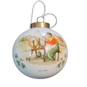 Ireland Irish Porcelain Ornament Set White Porcelain Ball